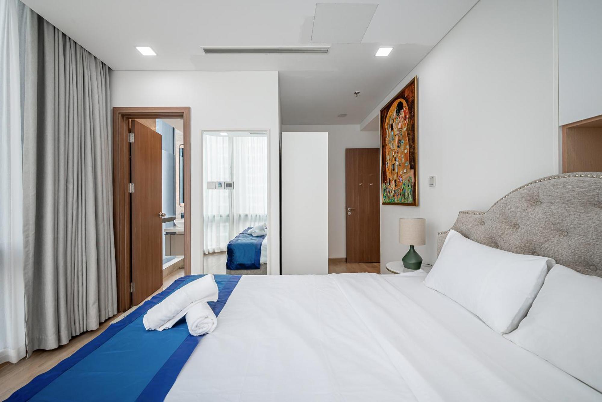 Landmark 81 & Vinhomes Urban *